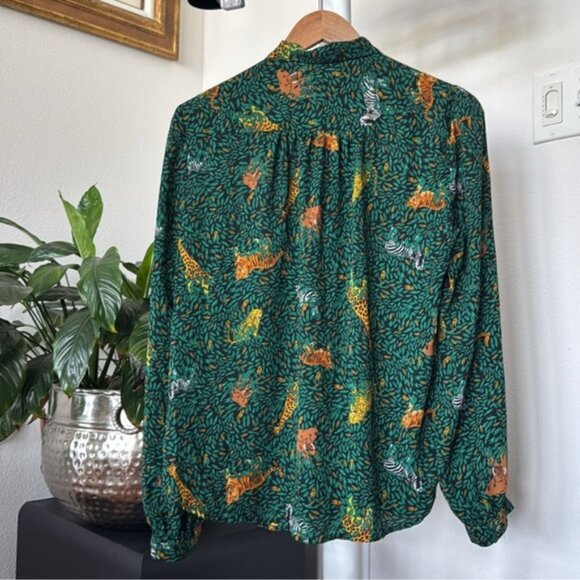 J. Crew Jungle Safari Print‎ Novelty Bow Top Blouse/Shirt Sz M Button down Green - Picture 7 of 11